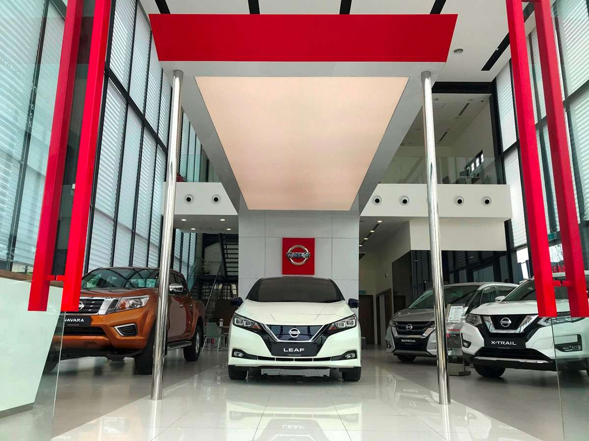 02-New-NRC-Nikaijaya-Nissan-Showroom_Interior.jpg