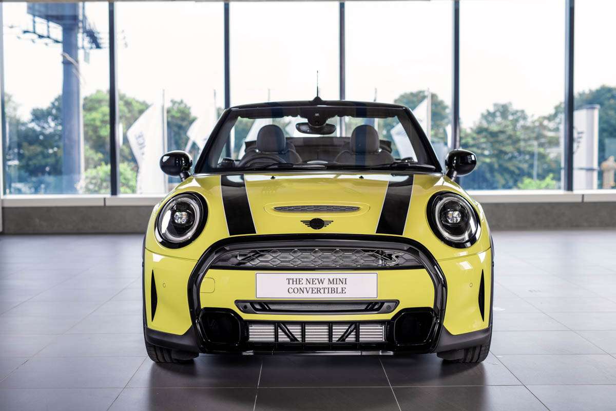 03.-The-New-MINI-Convertible.jpg