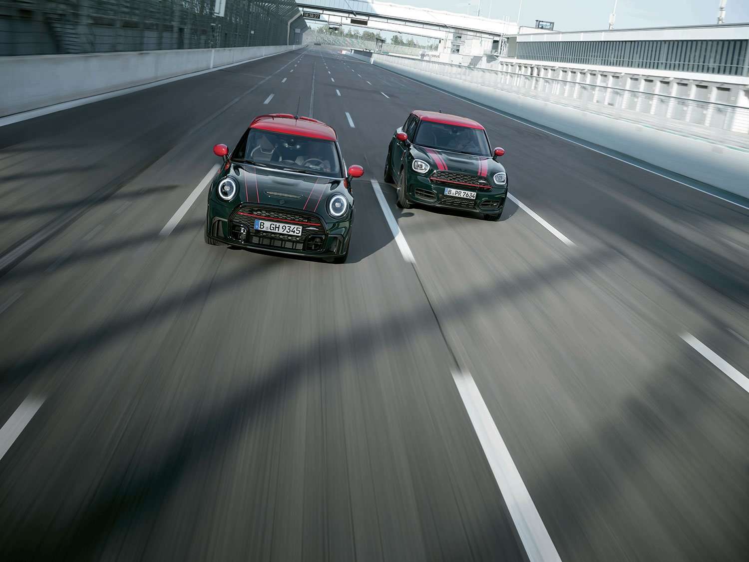 02.-The-New-MINI-John-Cooper-Works-3-Door-and-the-New-MINI-John-Cooper-Works-Countryman.jpg