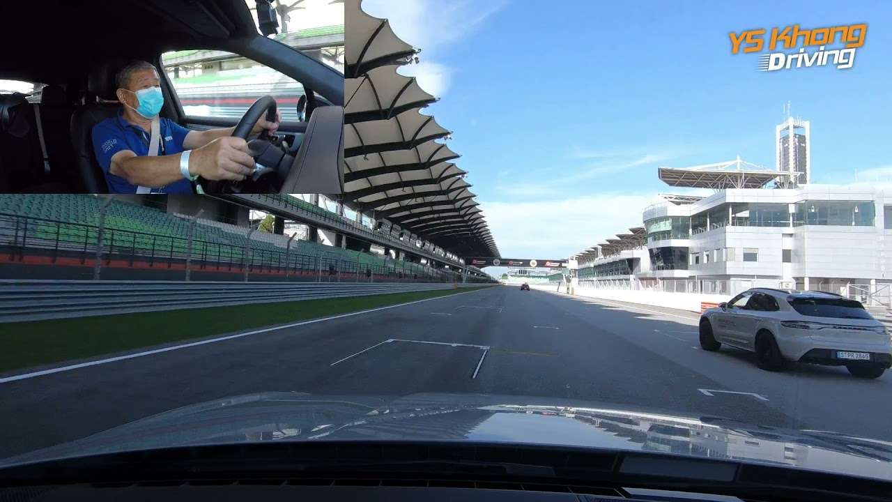 Porsche Cayenne Turbo at Porsche World Roadshow 2021, Sepang International Circuit/ YS Khong Driving