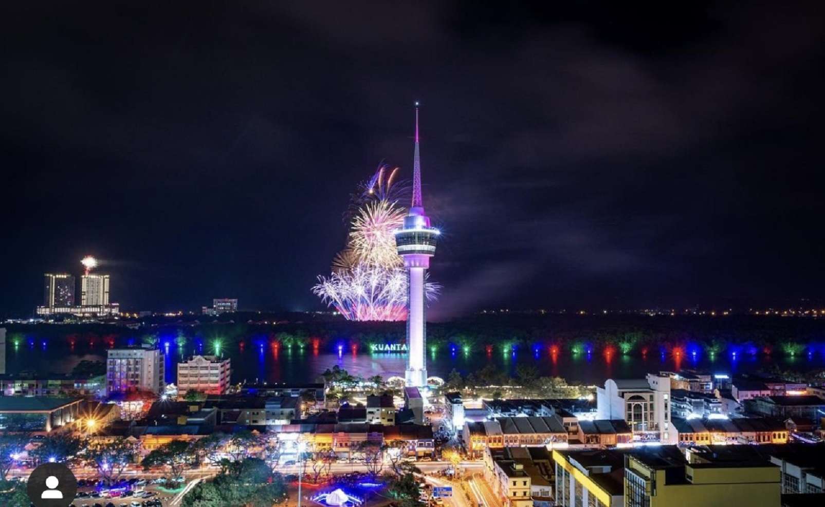 220220-Kuantan-188-Night-with-Fireworks.jpg