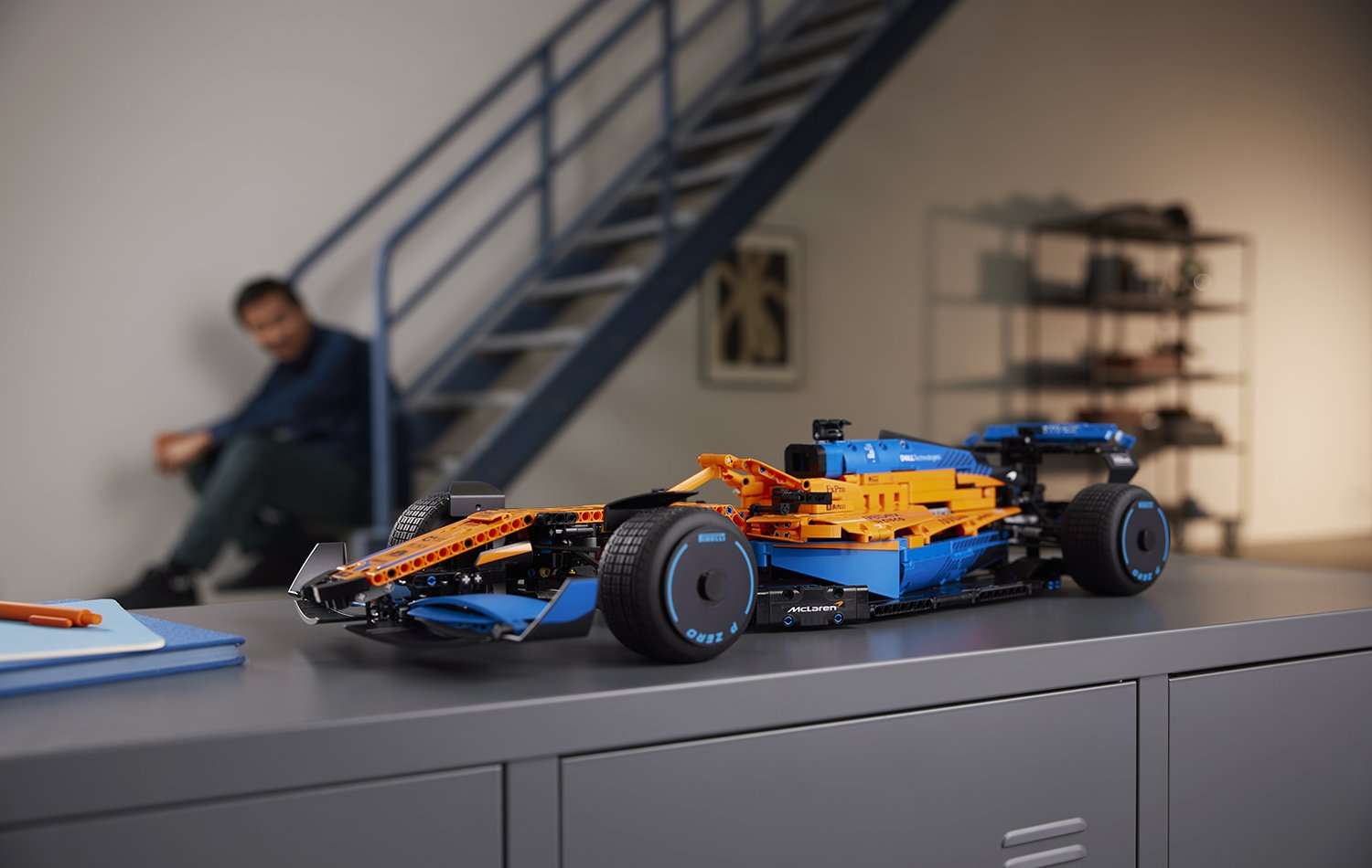 LEGO®-Technic-McLaren-Formula-1™-Race-Car-1-1.jpg