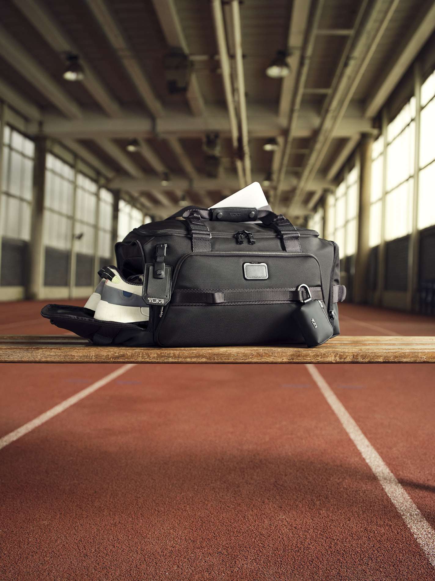 TUMI_ALPHA_BRAVO_MASON-DUFFEL.jpg