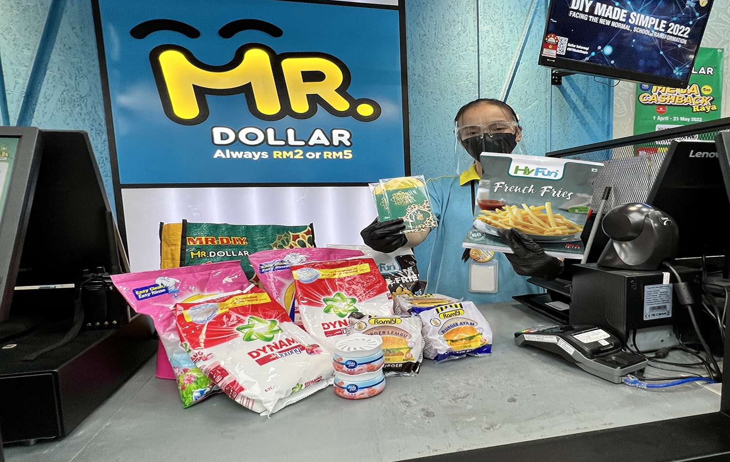 MR-DOLLAR-invites-Malaysians-to-‘stretch-their-ringgit-this-Hari-Raya.jpg