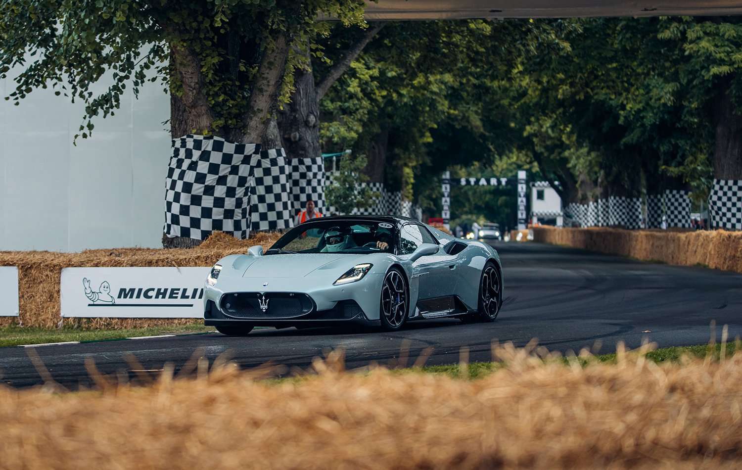 Maserati-Grecale-and-MC20-Cielo-let-loose-on-the-Goodwood-Festival-of-Speed-Hill-Climb-2022.jpg