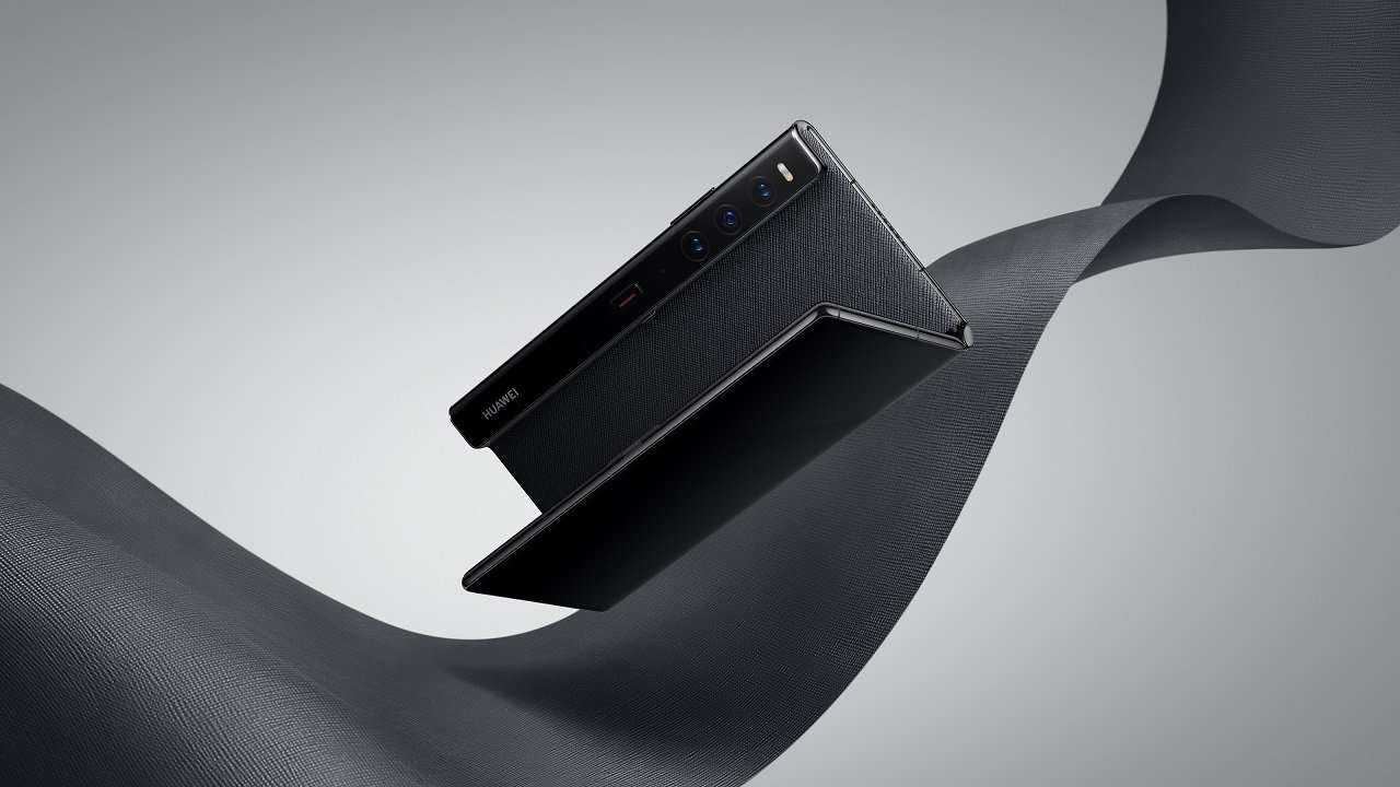 Redefining-Foldable-Phones-with-Incredibly-Lightweight-Design.jpg