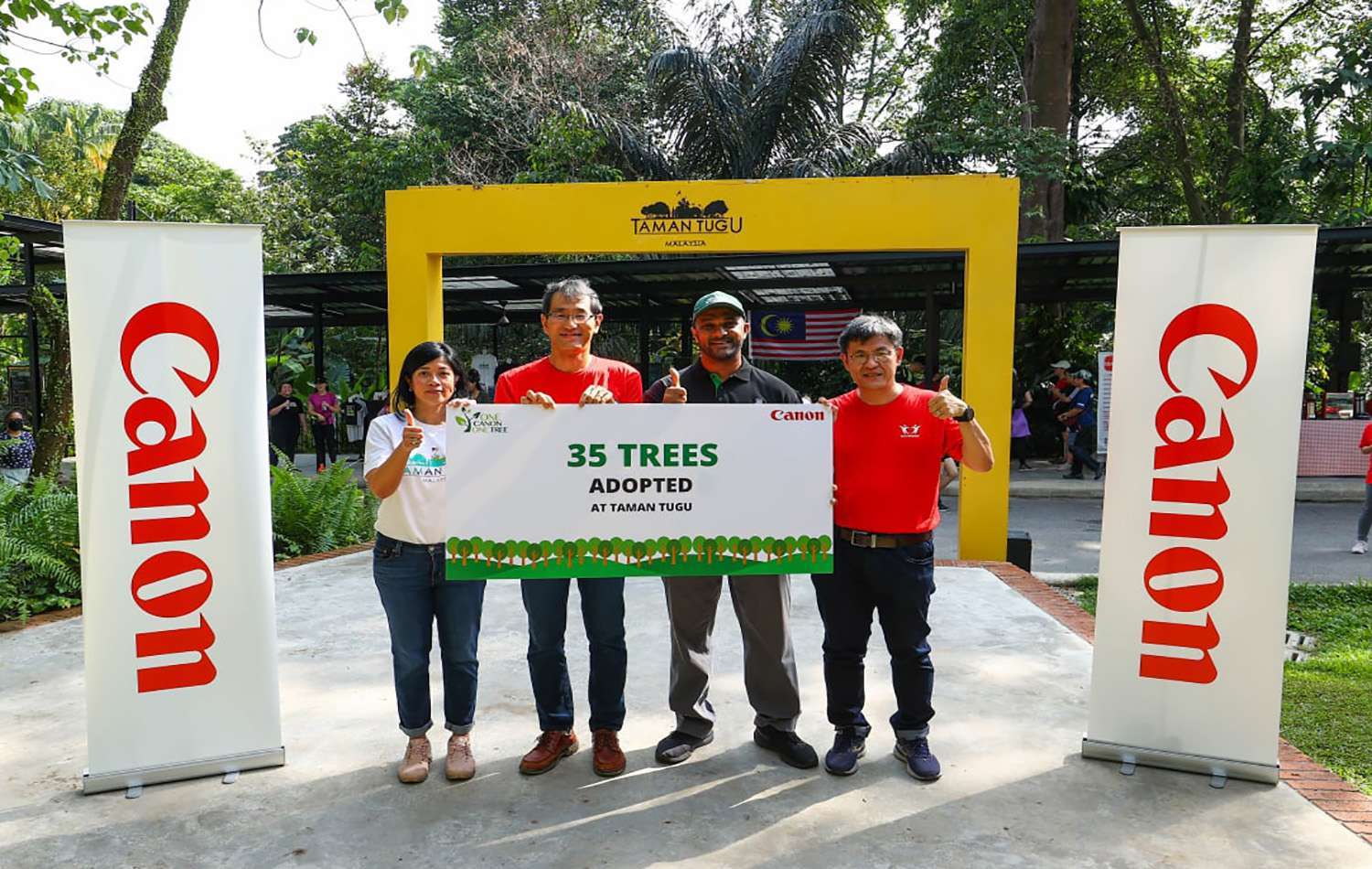 Canon-Supports-Environmental-Conservation-by-Adopting-35-Trees-at-Taman-Tugu.jpg