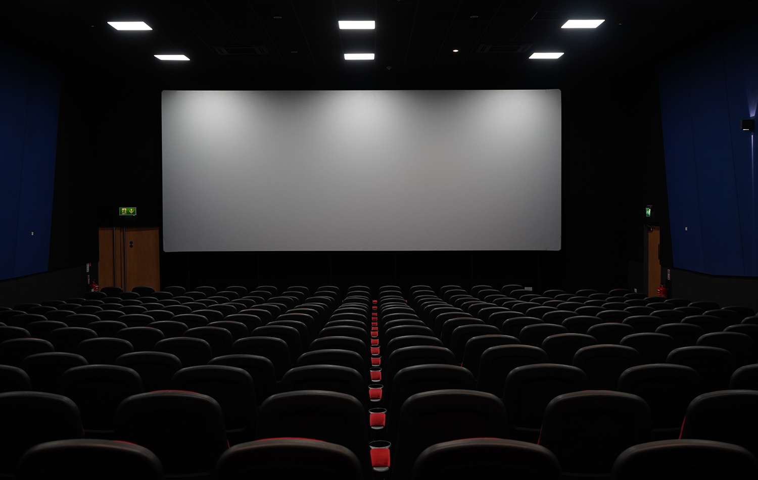 TV-vs-The-Big-Screen-Magic-At-Home.jpg