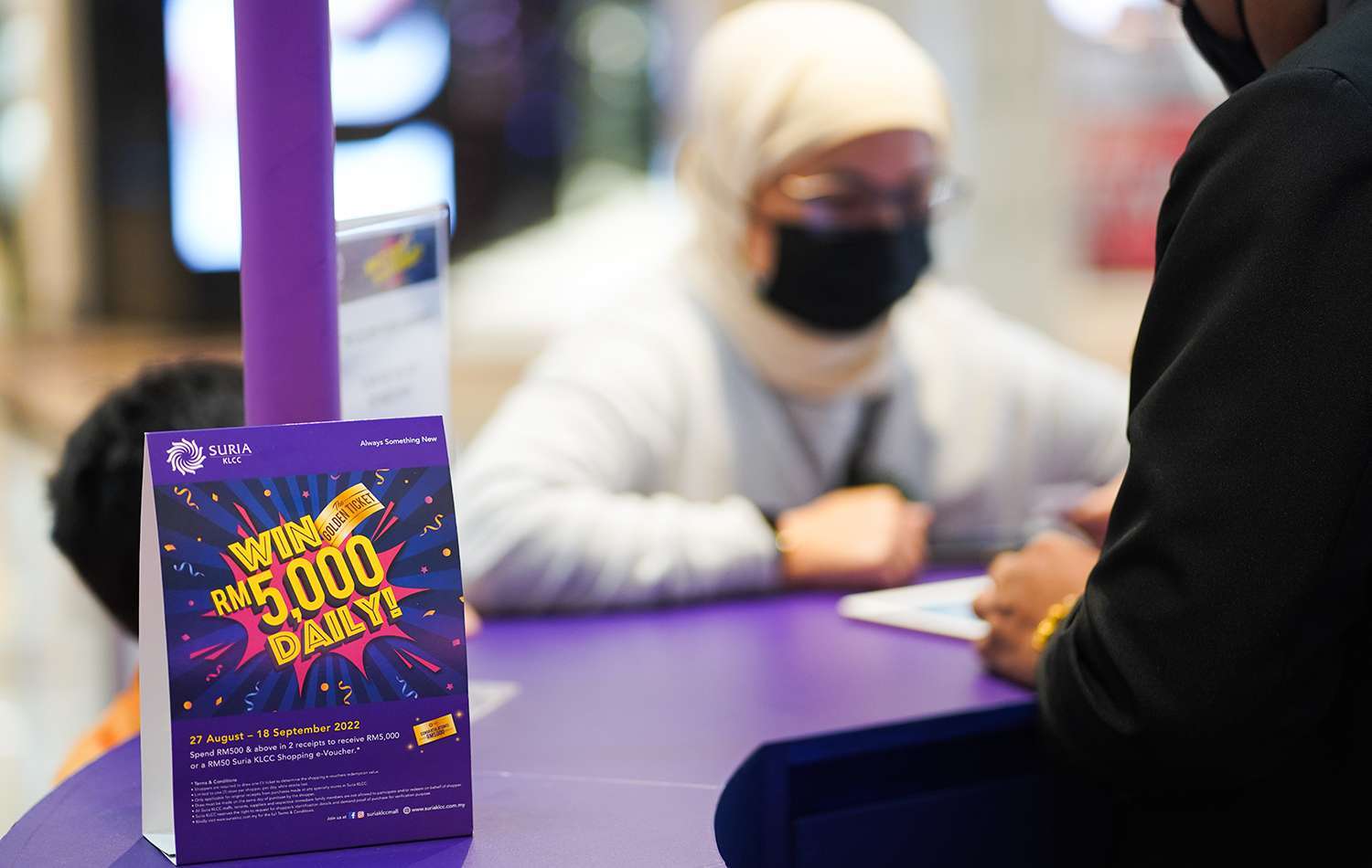 THE-GOLDEN-TICKET-CAMPAIGN-RETURNS-TO-SURIA-KLCC-WITH-A-TOTAL-OF-RM500000-IN-REWARDS-FOR-THE-TAKING.jpg