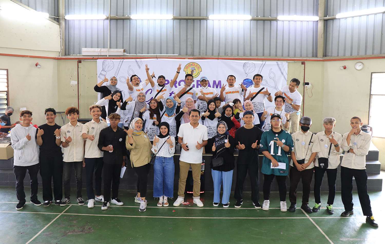 Students-in-Selangor-get-free-haircuts-thanks-to-MR-D.I.Y..jpg