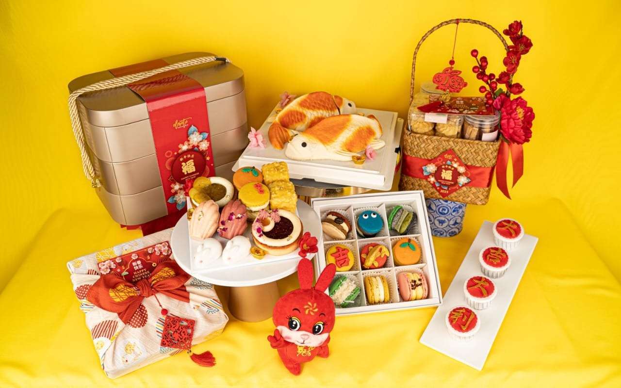 RING-IN-THE-PROSPERITY-ELEVETE-PATISSERIE-LAUNCHES-CHINESE-NEW-YEAR-COLLECTION.jpg
