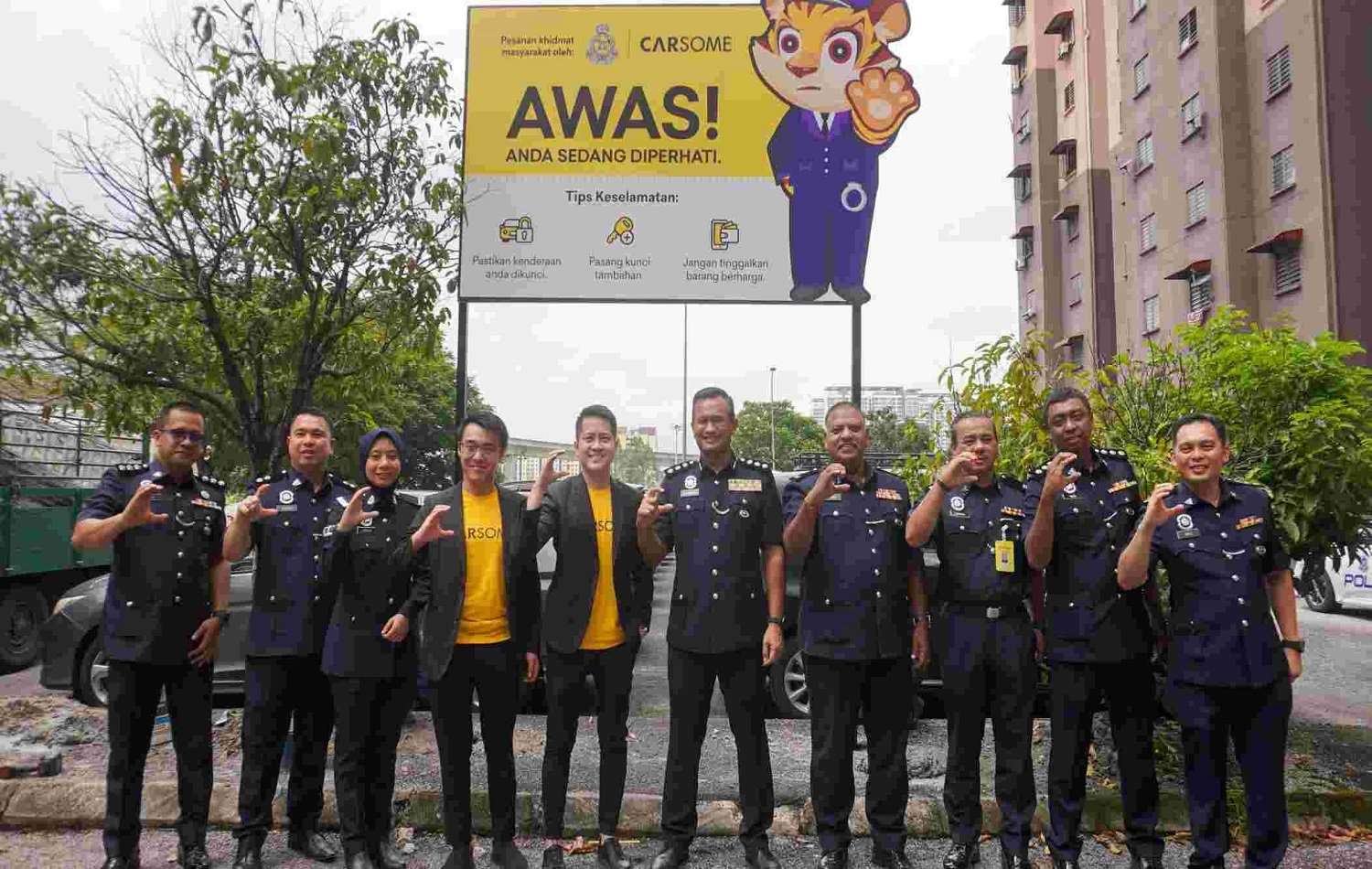 CARSOME-and-Petaling-Jaya-District-Police-Headquarters-Launch-Joint-Vehicle-Theft-Prevention-Campaign.jpg