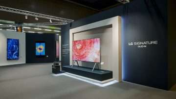 LG-OLED-Illuminates-and-Inspires-at-Frieze-Seoul.jpg