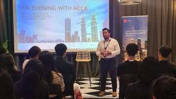 Photo-An-evening-with-ACCA-sharing-with-visiting-students-from-Singapore-about-ACCA-personal-journey-and-how-ACCA-helps-open-doors.jpg