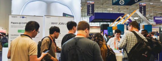 1_OPPO-Booth.jpg