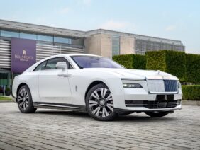 2.-Rolls-Royce-Spectre-Rose-Front-Angle.jpg