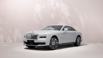 P90615373_highRes_rolls-royce-spectre-.jpg