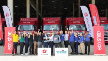 Pic-6_Vehicle-handover-event-group-photo.jpg