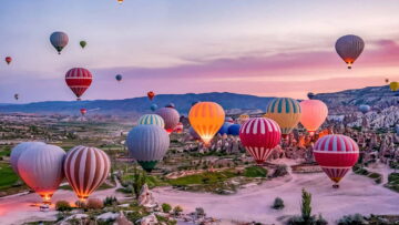 Hot-Air-Balloon-Before-Sunrise-in-Cappadocia.jpg