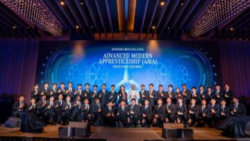 1.-The-AMA-graduating-class-of-2025-together-with-Mercedes-Benz-Malaysias-management-team.jpg