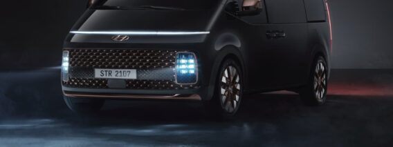 IMG-1-Hyundai-STARIA-Prestige-7-seater-named-MPV-ICE-of-the-Year.jpg