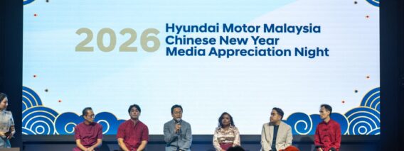 Group-Shot-of-Hyundai-Motor-Malaysia-Team-On-Stage.jpeg